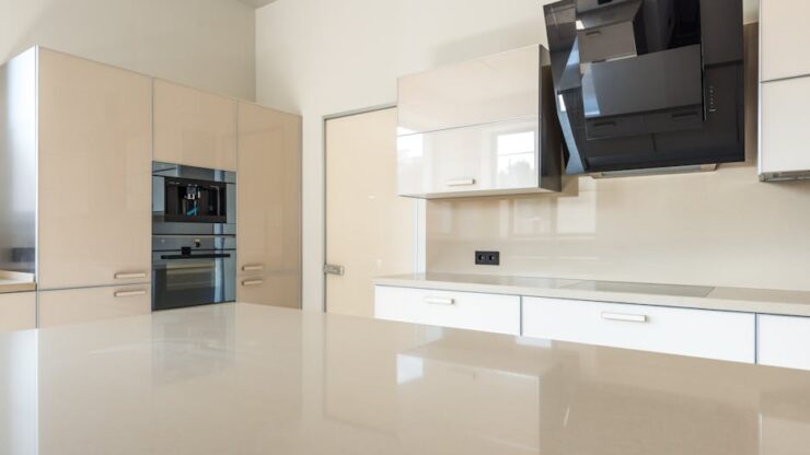 Illusztráció: Max Vakhtbovycn