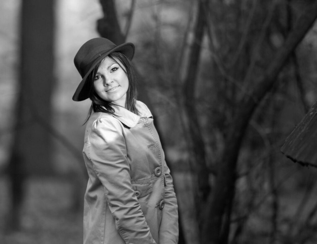 Miért érdemes idén is elővenni a szekrény mélyéről a klasszikus ballonkabátot?